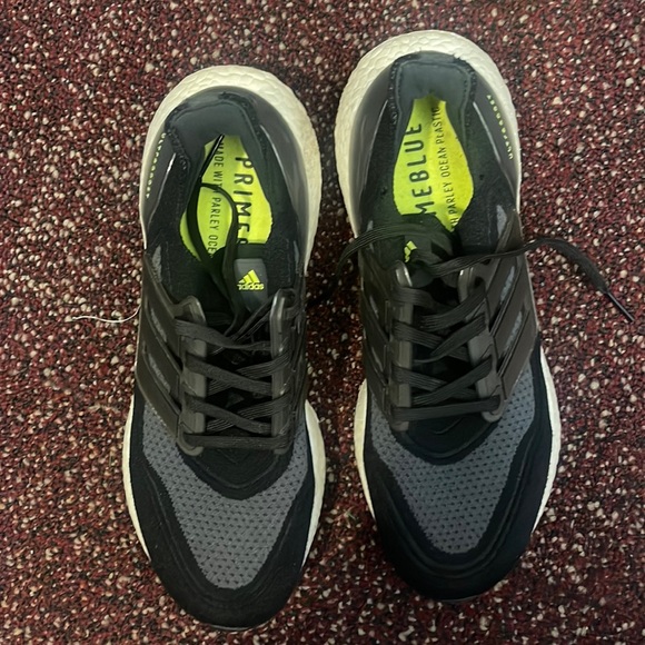 Adidas ultraboost - Picture 1 of 3